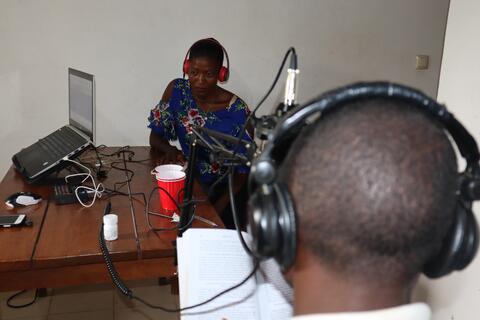 Atɔ̀ɔgu'u àŋwàꞌàlì Lukasì 2